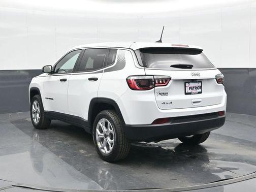 Bright White Clearcoat 2025 Jeep Compass Sport