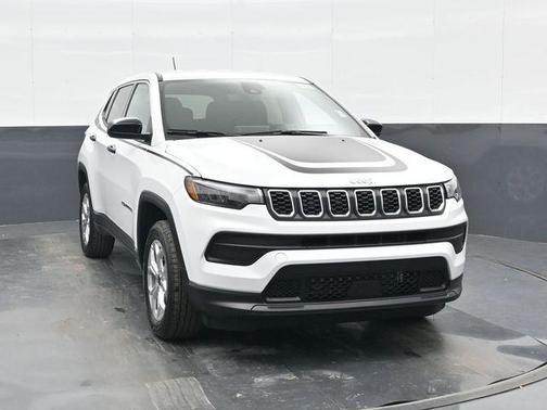 Bright White Clearcoat 2025 Jeep Compass Sport