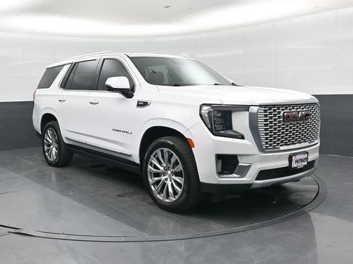 Summit White 2023 GMC Yukon Denali