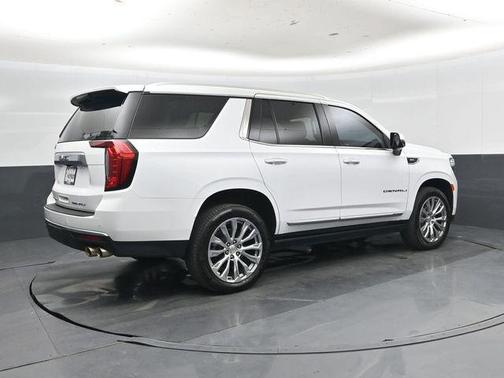 Summit White 2023 GMC Yukon Denali