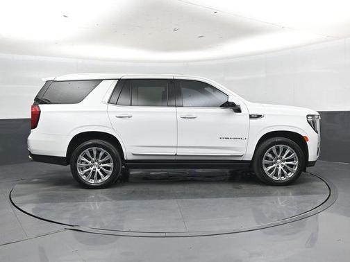 Summit White 2023 GMC Yukon Denali