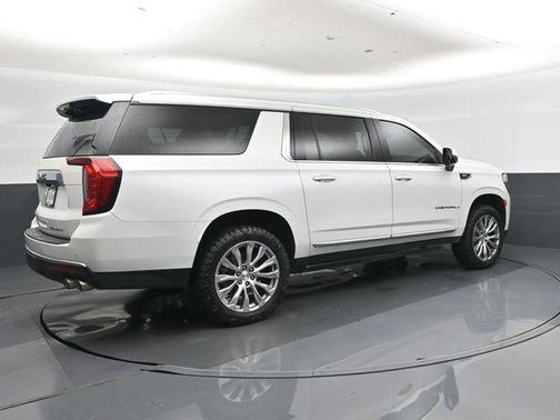 White Frost Tricoat 2023 GMC Yukon XL Denali