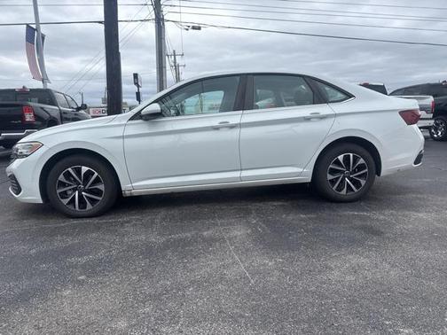 Pure White 2022 Volkswagen Jetta 1.5T S