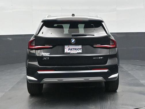 Black Sapphire Metallic 2024 BMW X1 xDrive28i