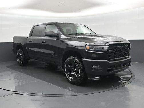 Diamond Black Crystal Pearlcoat 2026 RAM 1500 Warlock Crew Cab 4x4 5'7' Box