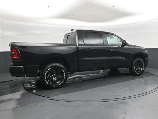 Diamond Black Crystal Pearlcoat 2026 RAM 1500 Warlock Crew Cab 4x4 5'7' Box