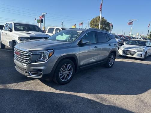 2024 GMC Terrain SLT