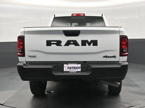 Bright White Clearcoat 2026 RAM 2500 Tradesman Crew Cab 4x4 6'4' Box
