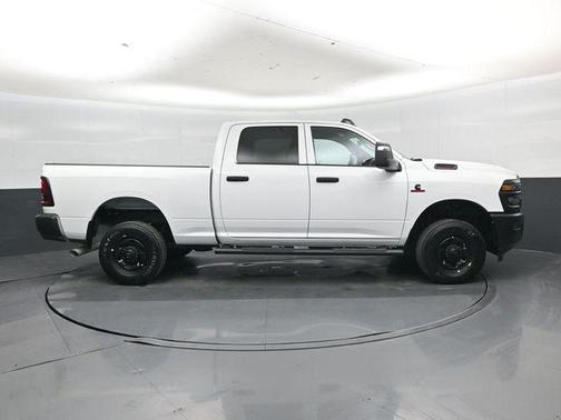Bright White Clearcoat 2026 RAM 2500 Tradesman Crew Cab 4x4 6'4' Box