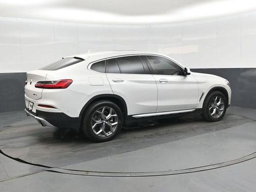 Mineral White Metallic 2020 BMW X4 xDrive30i