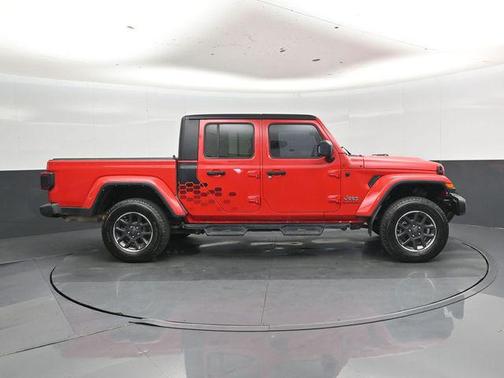 Firecracker Red Clearcoat 2022 Jeep Gladiator Overland