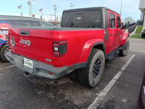 Firecracker Red Clearcoat 2022 Jeep Gladiator Overland
