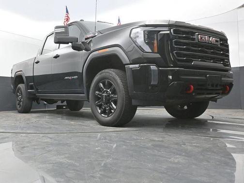 Onyx Black 2024 GMC Sierra 2500 AT4