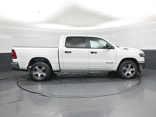 Bright White Clearcoat 2026 RAM 1500 Tradesman