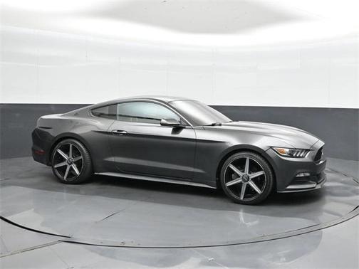 2017 Ford Mustang V6