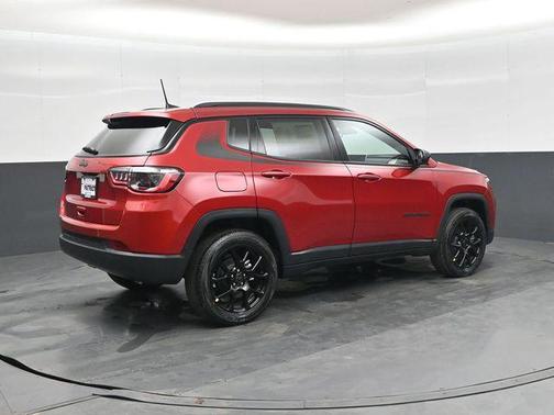 Red Hot Pearlcoat 2026 Jeep Compass Latitude
