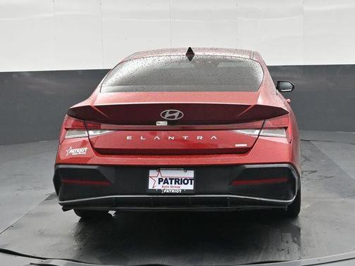 Ultimate Red 2025 Hyundai ELANTRA HEV Limited