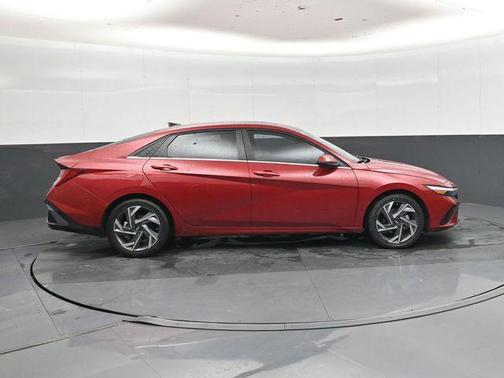 Ultimate Red 2025 Hyundai ELANTRA HEV Limited