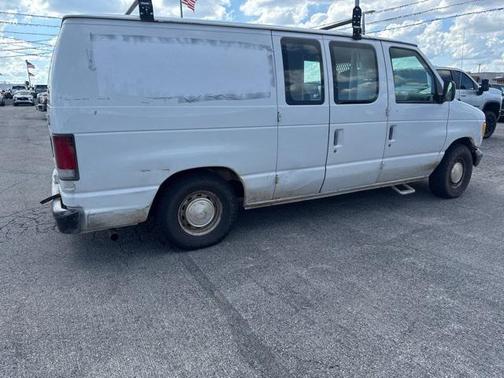 1998 Ford E150 Base