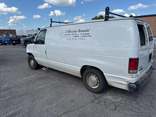 1998 Ford E150 Base