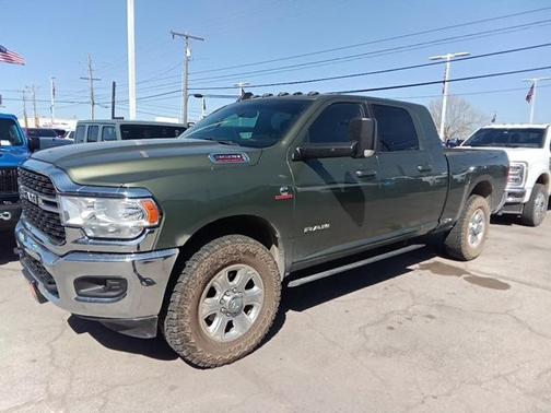 2022 RAM 3500 Big Horn Mega Cab 4x4 6'4' Box
