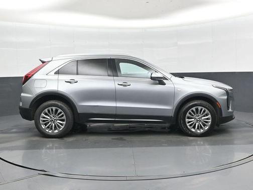 Argent Silver Metallic 2024 Cadillac XT4 Premium Luxury