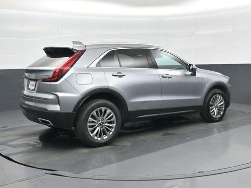 Argent Silver Metallic 2024 Cadillac XT4 Premium Luxury