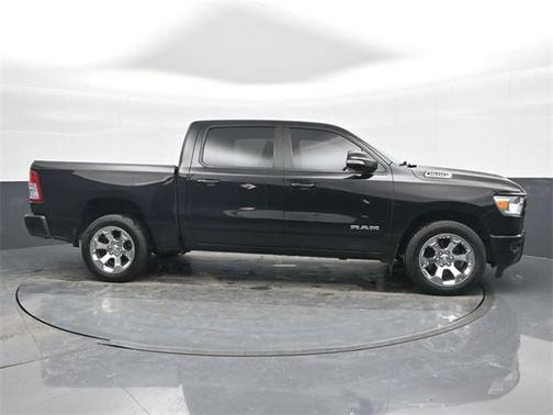 Diamond Black Crystal Pearlcoat 2019 RAM 1500 Big Horn