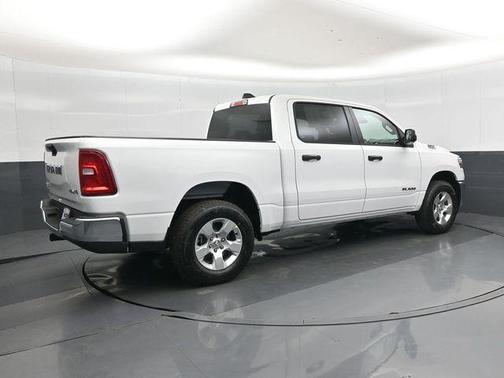 Bright White Clearcoat 2026 RAM 1500 Big Horn/Lone Star