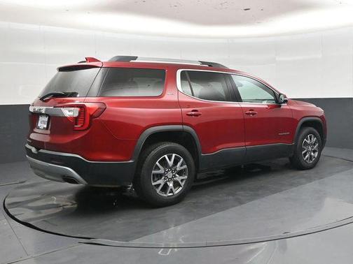 Volcanic Red Tintcoat 2023 GMC Acadia FWD SLT
