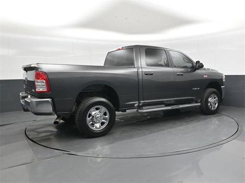 2022 RAM 2500 Big Horn Crew Cab 4x4 6'4' Box