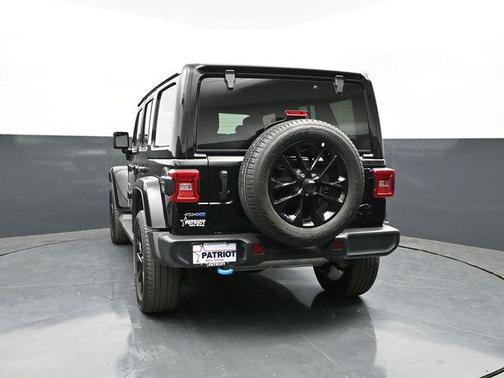 Black Clearcoat 2022 Jeep Wrangler Unlimited 4xe Sahara