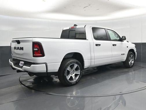 Bright White Clearcoat 2027 RAM 1500 Express