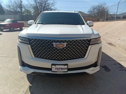 Crystal White Tricoat 2021 Cadillac Escalade ESV Luxury