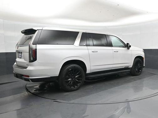 2021 Cadillac Escalade ESV Luxury
