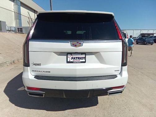 Crystal White Tricoat 2021 Cadillac Escalade ESV Luxury