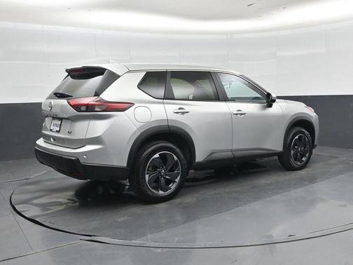 Brilliant Silver Metallic 2024 Nissan Rogue SV
