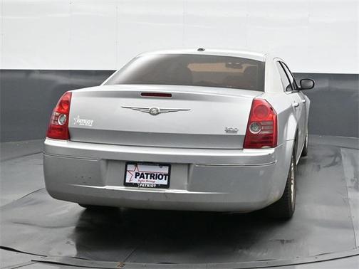 2005 Chrysler 300 Touring