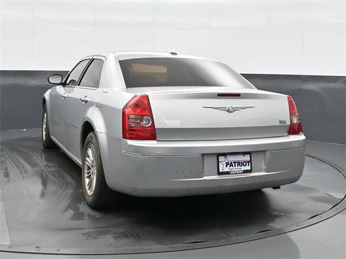 2005 Chrysler 300 Touring