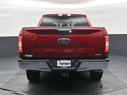 Ruby Red Metallic Tinted Clearcoat 2019 Ford F-150 XLT