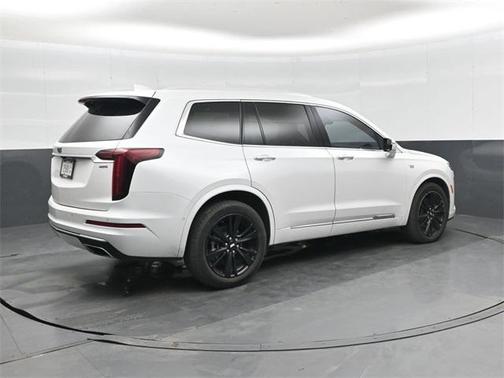 2024 Cadillac XT6 Premium Luxury FWD