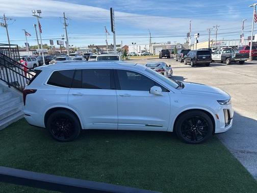 2024 Cadillac XT6 Premium Luxury FWD