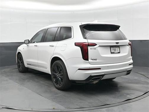 2024 Cadillac XT6 Premium Luxury FWD