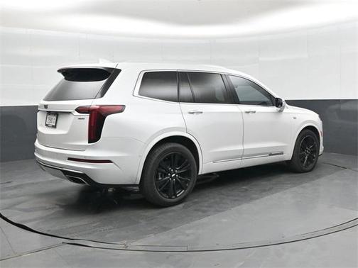 2024 Cadillac XT6 Premium Luxury FWD