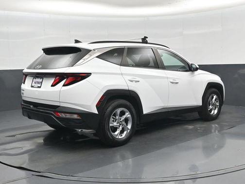 White Pearl 2024 Hyundai TUCSON SEL