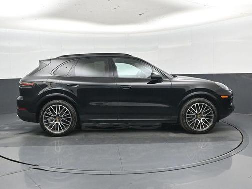 Black 2020 Porsche Cayenne Cayenne