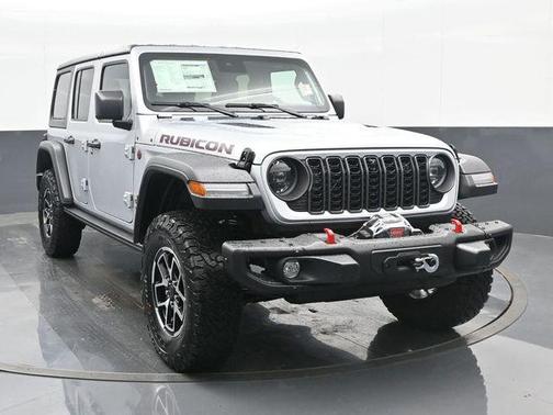 Silver Zynith Clearcoat 2024 Jeep Wrangler Rubicon