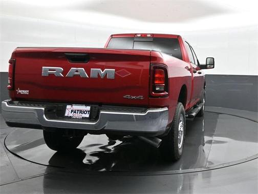 2025 RAM 2500 Tradesman Crew Cab 4x4 6'4' Box