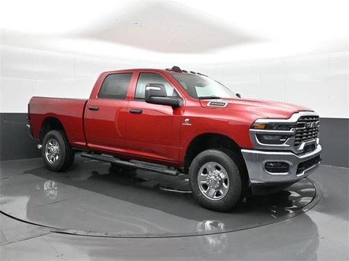 2025 RAM 2500 Tradesman Crew Cab 4x4 6'4' Box