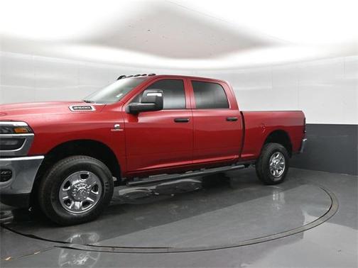 2025 RAM 2500 Tradesman Crew Cab 4x4 6'4' Box